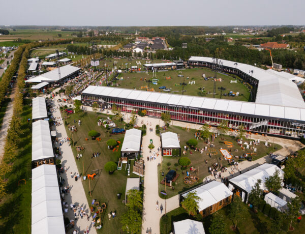 Related picture of L’écurie Stephex brille à domicile au Brussels Stephex Masters 2024